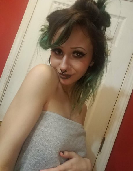 anarchomilk nude only fans leaks