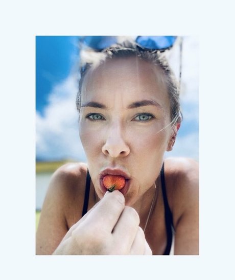 loveislove01 onlyfans naked leak