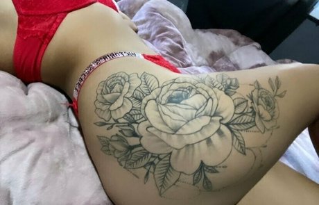 dimequiensinoona boobs onlyfans