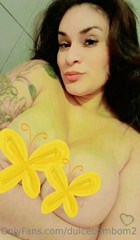 dulcebombom2 onlyfans model