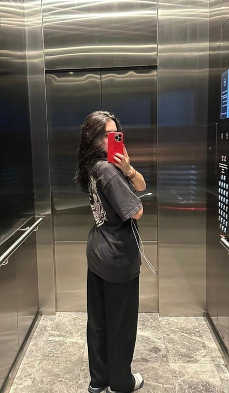 Eva Lys leak onlyfans