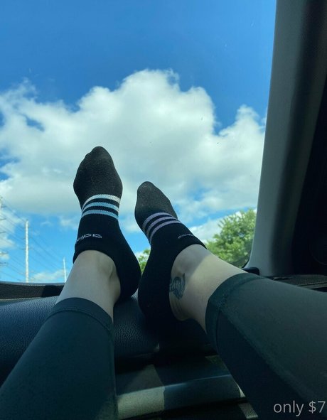 goddessvalentinaaa leaked onlyfans