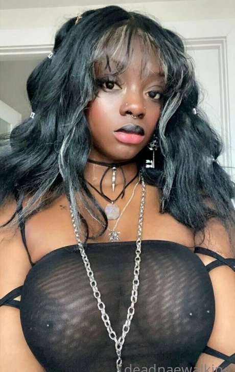 deadnaefree onlyfans sexy