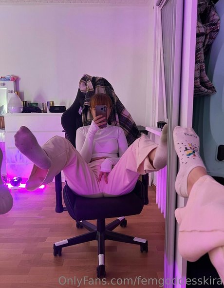 Goddess Kira onlyfans nude