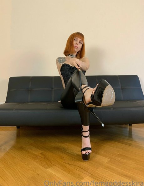 Goddess Kira onlyfans leaks nude