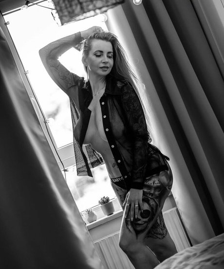 MayasWorld onlyfans nude tits