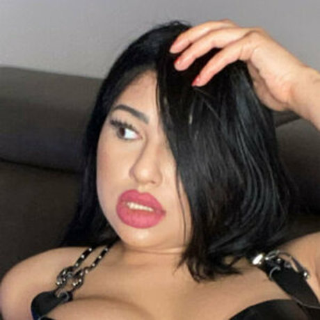 azariafreepage onlyfans model