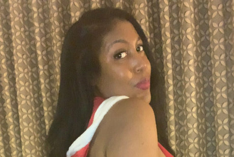 mymisscanada onlyfans picture