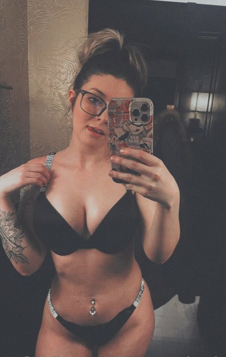 lunamoonlewds onlyfans sex tape