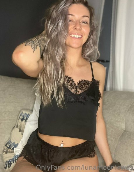 lunamoonlewds leaked onlyfans