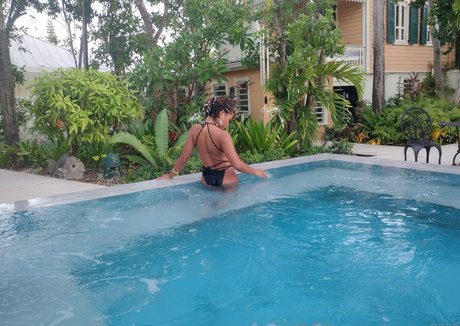 junebug3333 onlyfans leaks naked