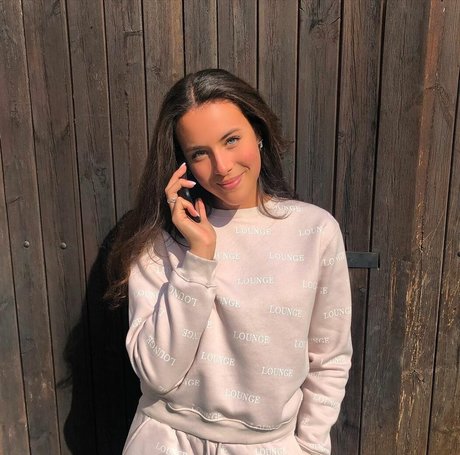 Illana Barry onlyfans leak