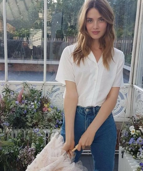 Juliet Searle free only fans