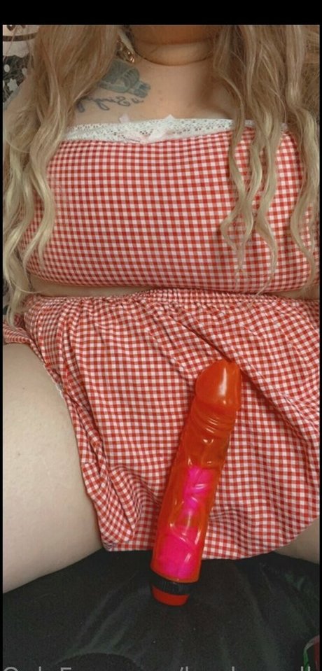 boobsandbourbonfree onlyfans nude pictures