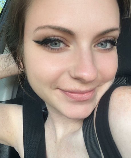 MudslinginTrainwreckVIP leaked onlyfans