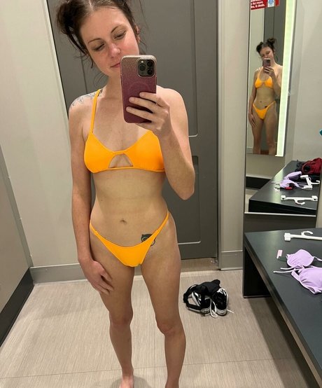 MudslinginTrainwreckVIP onlyfans images