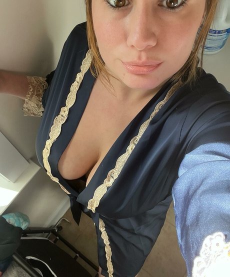 LillyBehave only fans photos