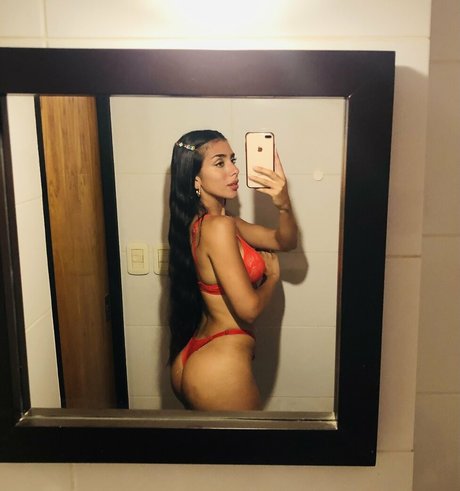 ninalatinaaa onlyfans lesk