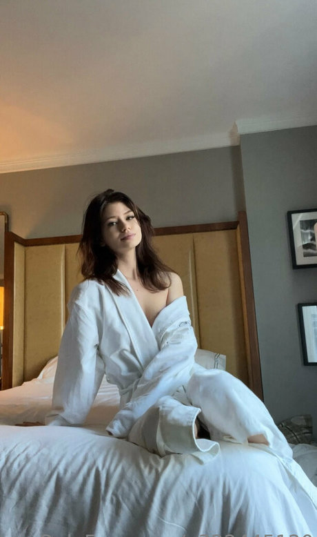 Nicole Kinsley onlyfans nude leaks