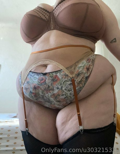 bbwfrogprincess onlyfans nude porn