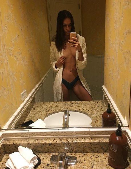 April Love Geary onlyfans leaked dirtyship