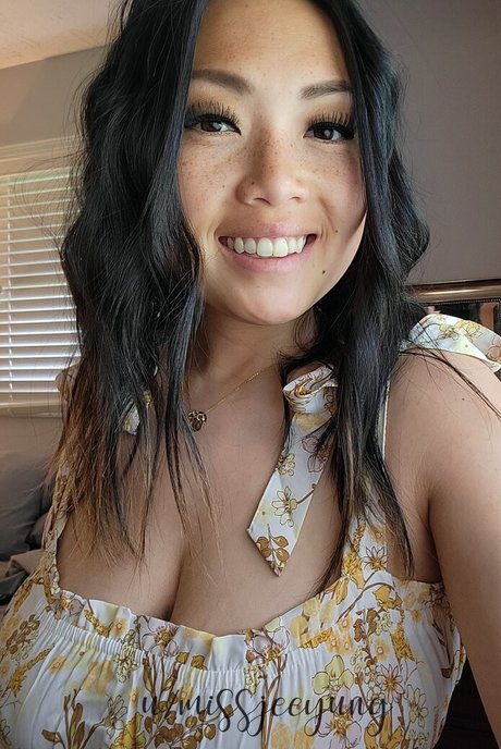Miss Jee Yung onlyfans nudes