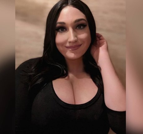 ThighHiBby onlyfans explicit content