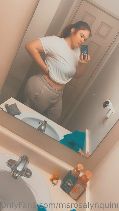 msrosalynquinn555 only fans photos