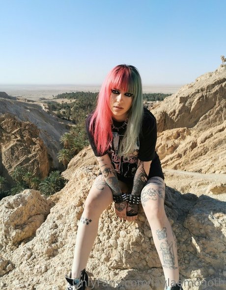 laylaemogoth en onlyfans