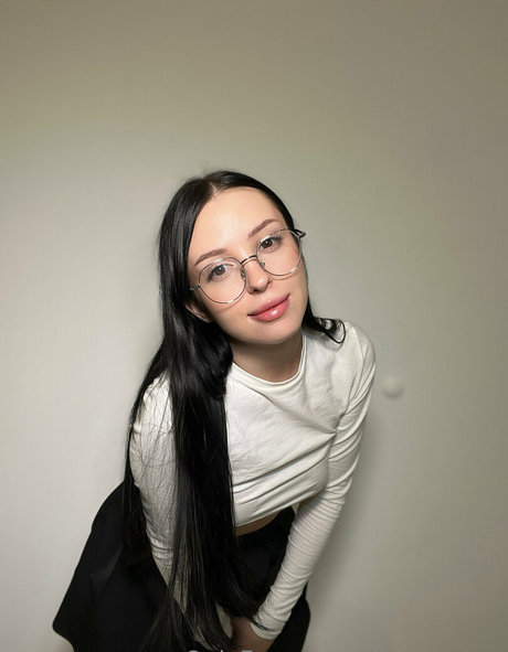 lilypinkglow leaked nudes onlyfans