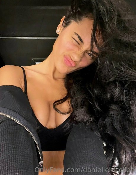daniellenicollee nudes only fans