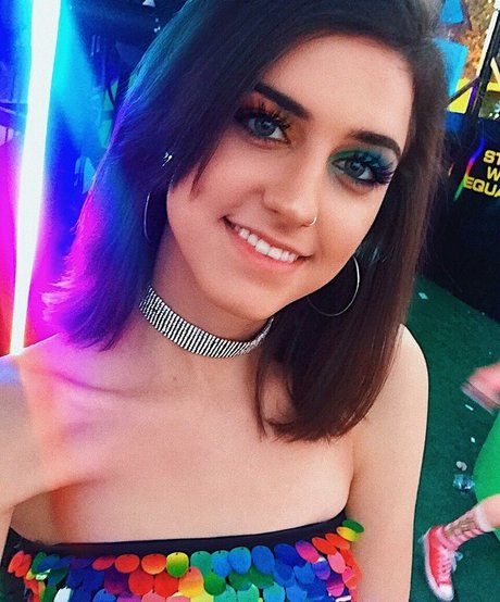 SophieSommers onlyfans hot