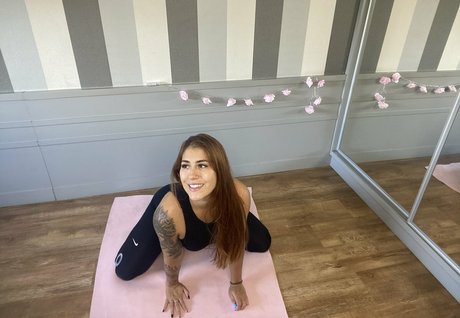 Sweet Mila nude onlyfans leak