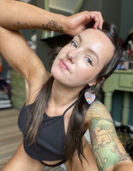 Maisey Brooks naked onlyfans leak