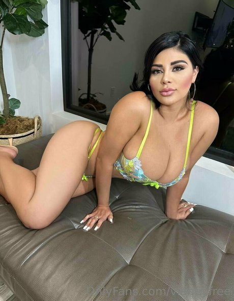 vianeyfree onlyfans page