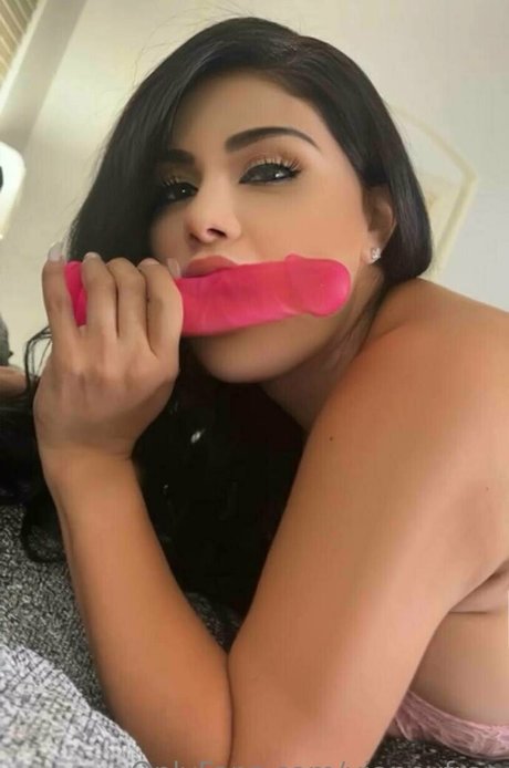 vianeyfree onlyfans leaked tits