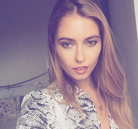 Amy Neville onlyfans content