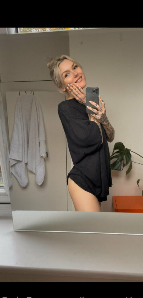 innocent isabel onlyfans fotos