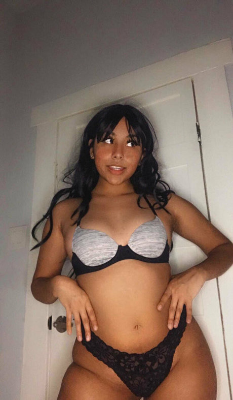 mystiquemari nude porn onlyfans