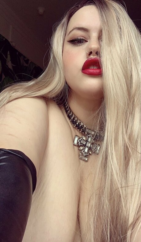 badbabyprincessx onlyfans leaked photos