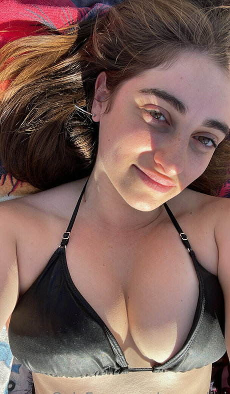 xxmarlipi naked on onlyfans