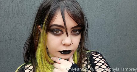 freecyber nyxie onlyfans leak free