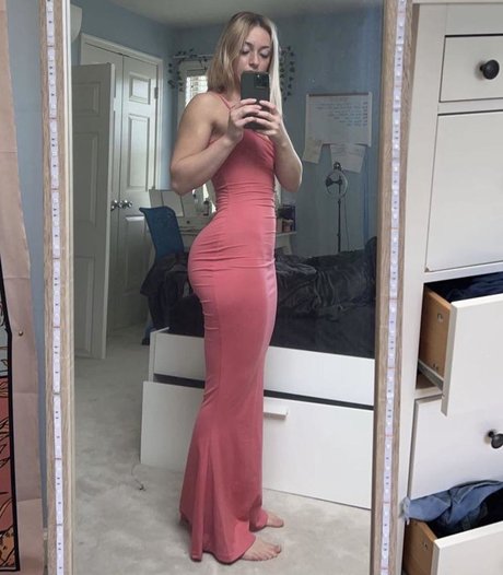 Delaney Short onlyfans model