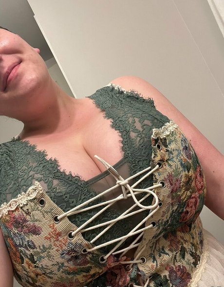 Bustybae95 xxx onlyfans