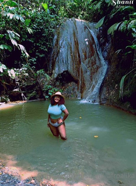 shanii afroalika nudes leaked onlyfans