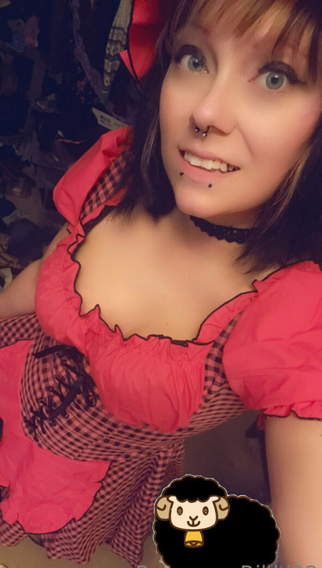 ravenousrikki92 onlyfans nudes