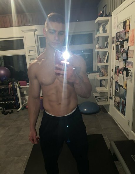 creamygorilla onlyfans content