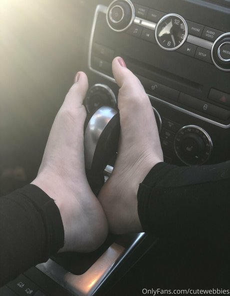 cutewebbies onlyfans pics