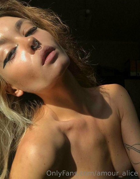 amour alice onlyfans naked