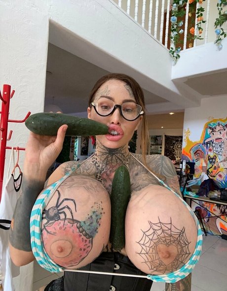 sexymarymagdalene onlyfans topless